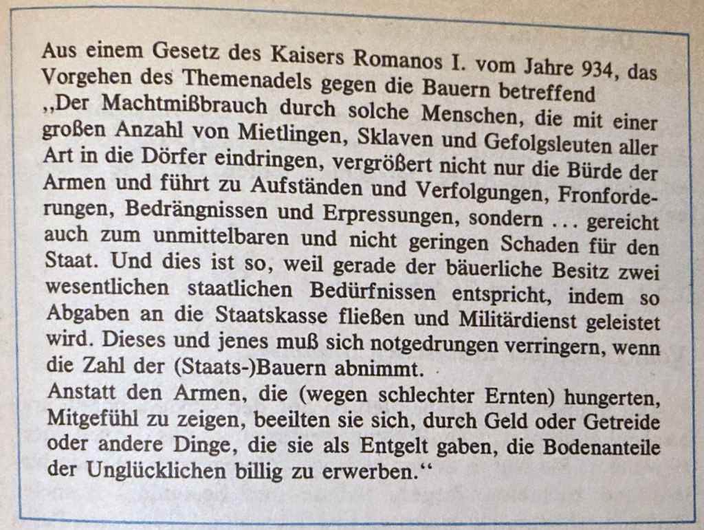Historischer Text über ein Gesetz des Kaisers Romanos I. von 934, das sich mit den Bedingungen der Bauern und deren Berücksichtigung im Staatswesen befasst.